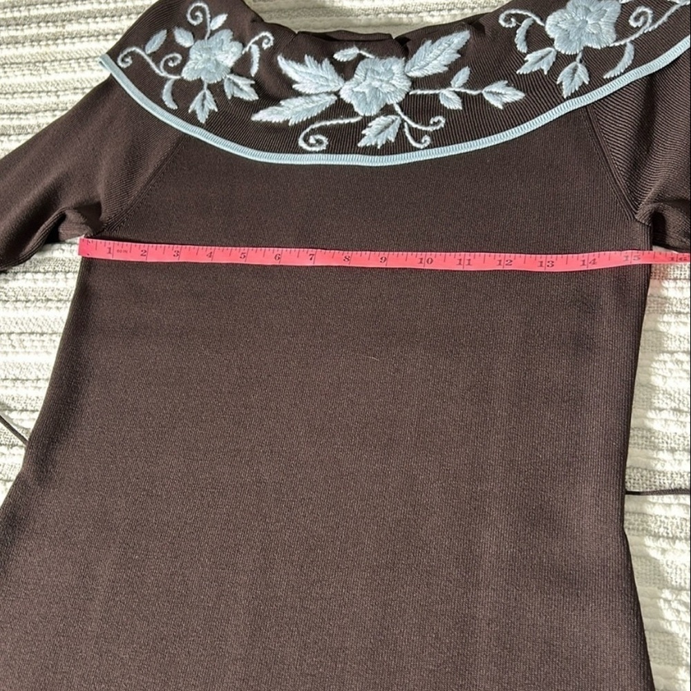 BCBG Off Shoulder Embroidered Knit Midi Dress Brown Blue Floral NWT Sz L Winter - Picture 7 of 12